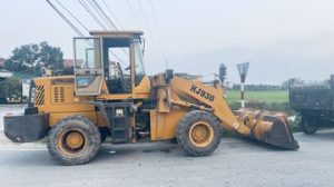 Mua máy xúc lật cũ giá rẻ