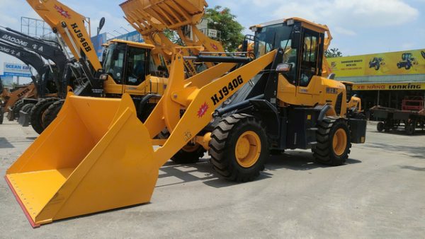 May xuc lat hj940g hoang giai (2)