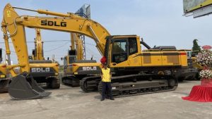 Máy xúc đào SDLG E6360F
