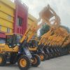 Máy xúc lật kẹp gỗ hj940k (7)