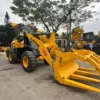 Máy xúc lật kẹp gỗ Hj933GK cần dài (9) Máy xúc lật kẹp gỗ Hj933GK cần dài (9)